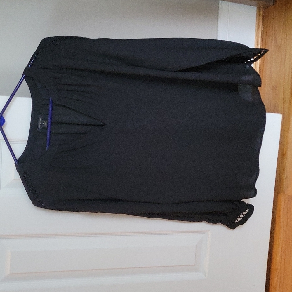 Ann Taylor lightweight blouse with arm and wrist detail